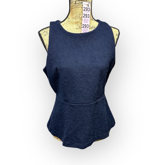 293 - RW & CO NAVY TOP 63% COTTON - Picture 2 of 14